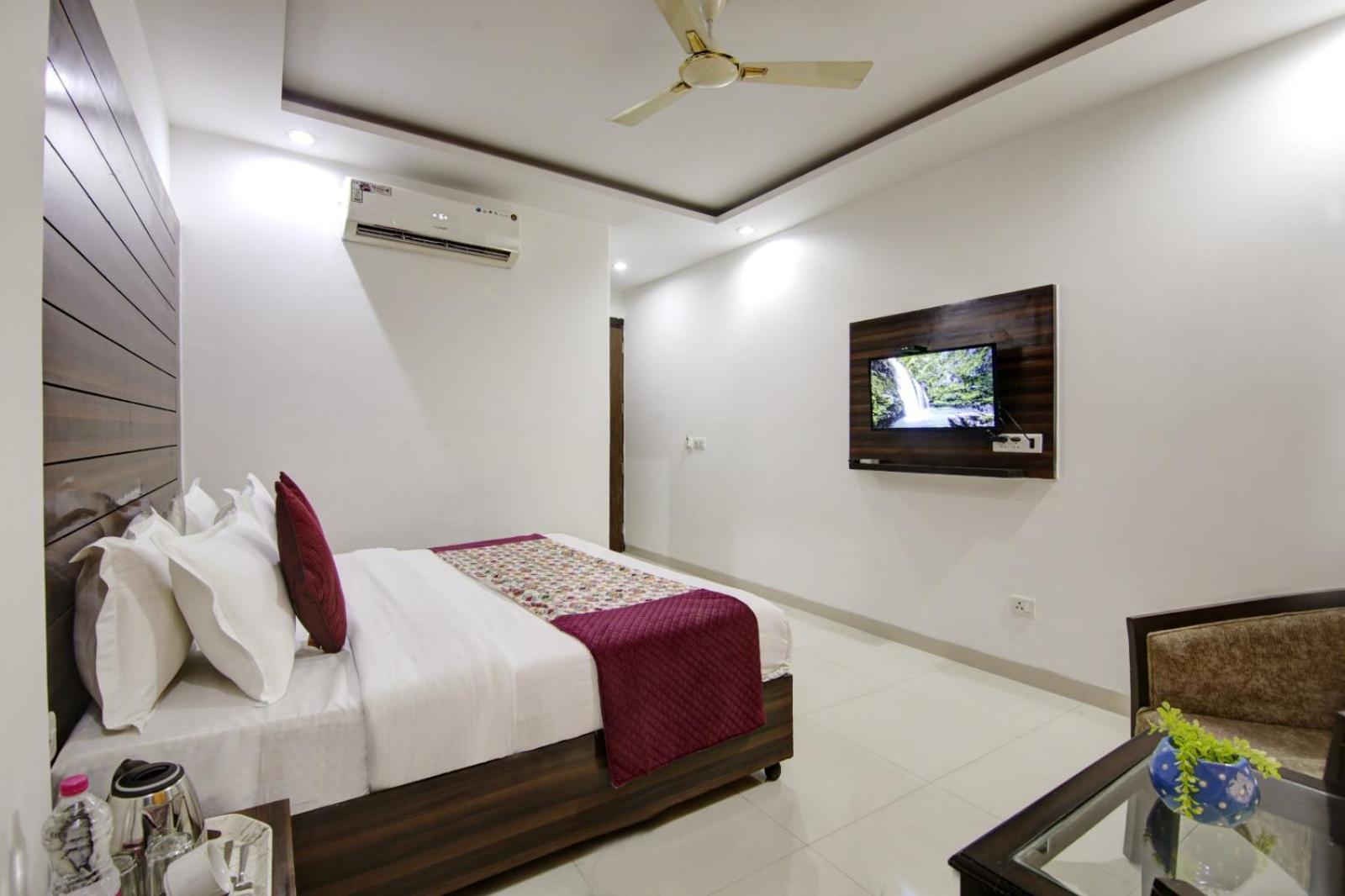 Hotel Devrana Delhi Airport Nueva Delhi Exterior foto